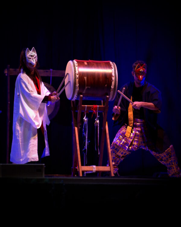 Sound becomes gesture, rhythm shapes the space, and timbre transforms it into evocative so